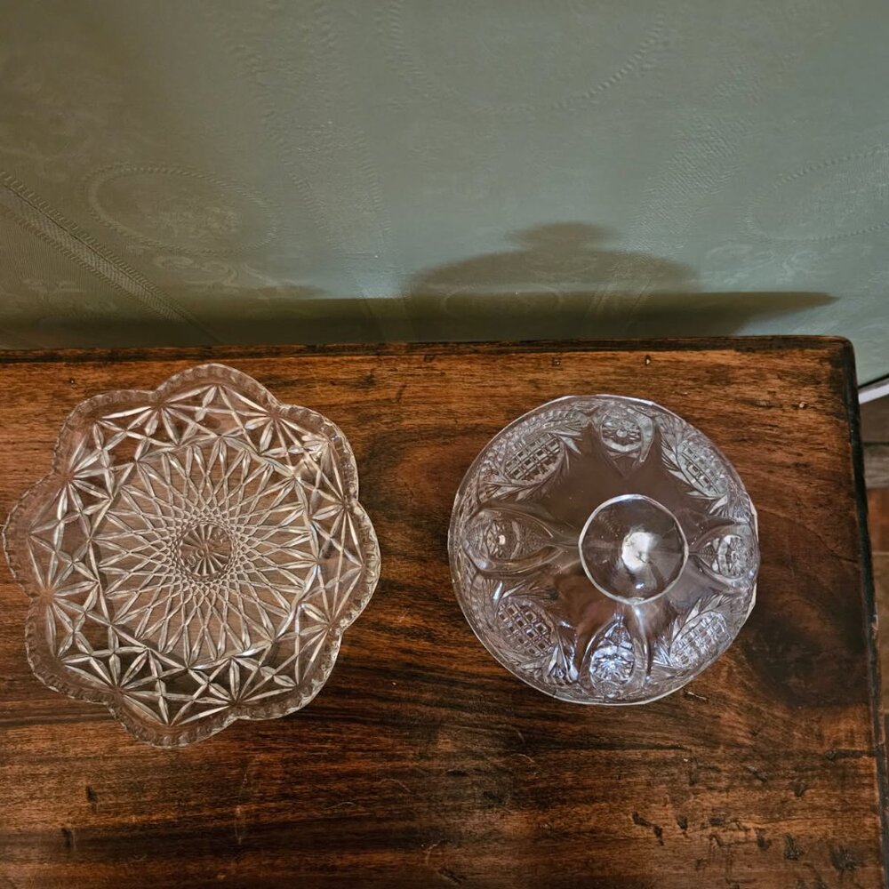 Antique Cut Glass Sunburst Butter/Cheese dish - Picture 2 of 3